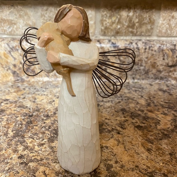Willow Tree figure: Angel of Friendship